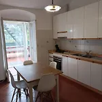 Casa Leah