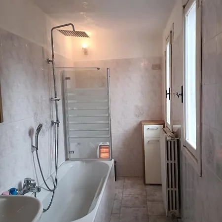 Lägenhet Casa Leah Imperia